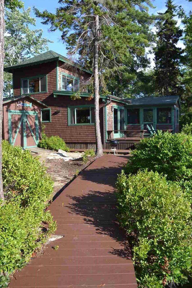 57 Whortleberry Island, Mirror Lake, NH 03853 - photo 7