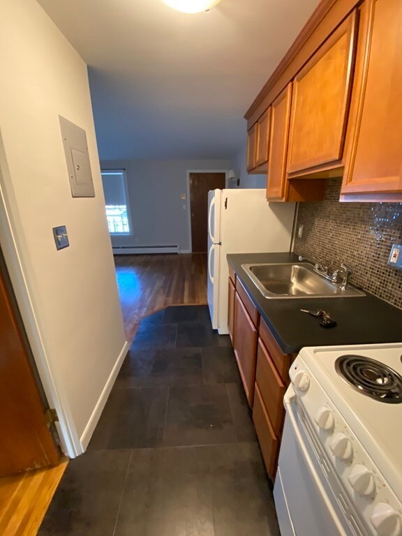 27 School Ave unit B, Waltham, MA 02453 - photo 7