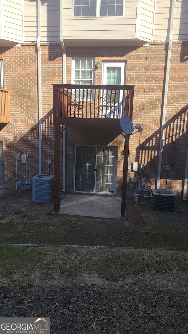 3267 Mill Springs Cir, Buford, GA 30519 - photo 2