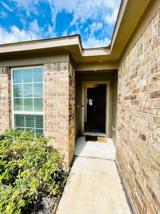 15806 Chestnut Branch Trail, Cypress, TX 77429 - photo 2