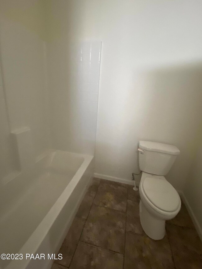 24150 N Marblehead Ave, Paulden, AZ 86334 - photo 6