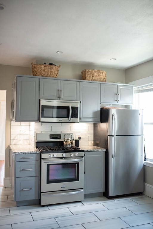 131 King St unit 2, Dorchester, MA 02122 - photo 7