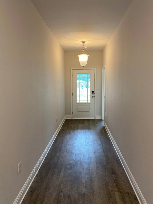 99 London Cir, Crawfordville, FL 32327 - photo 3