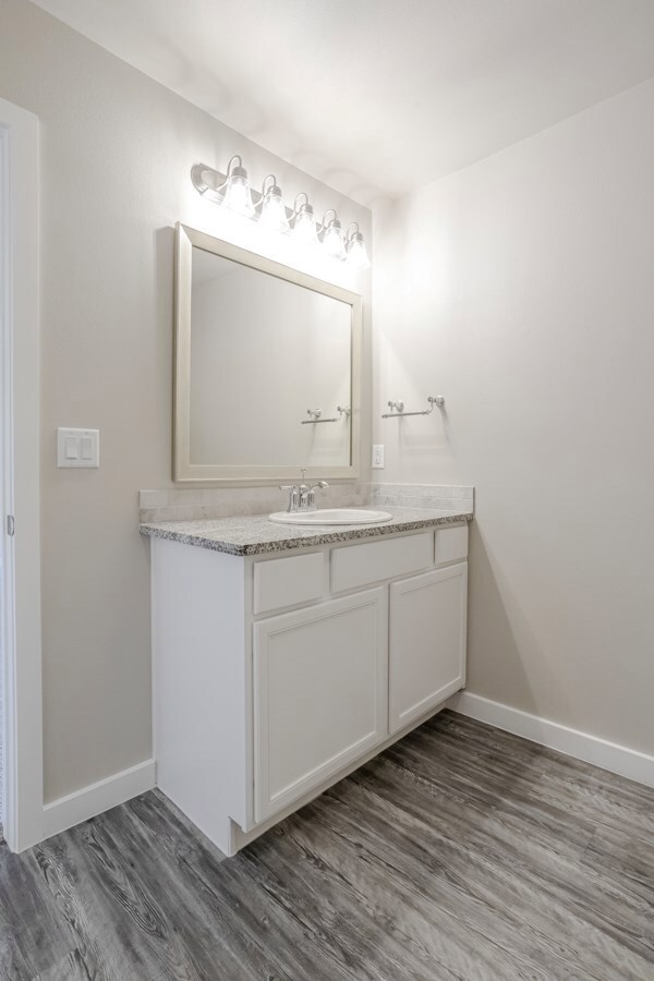 1307 Canal St, Odessa, TX 79765 - photo 4