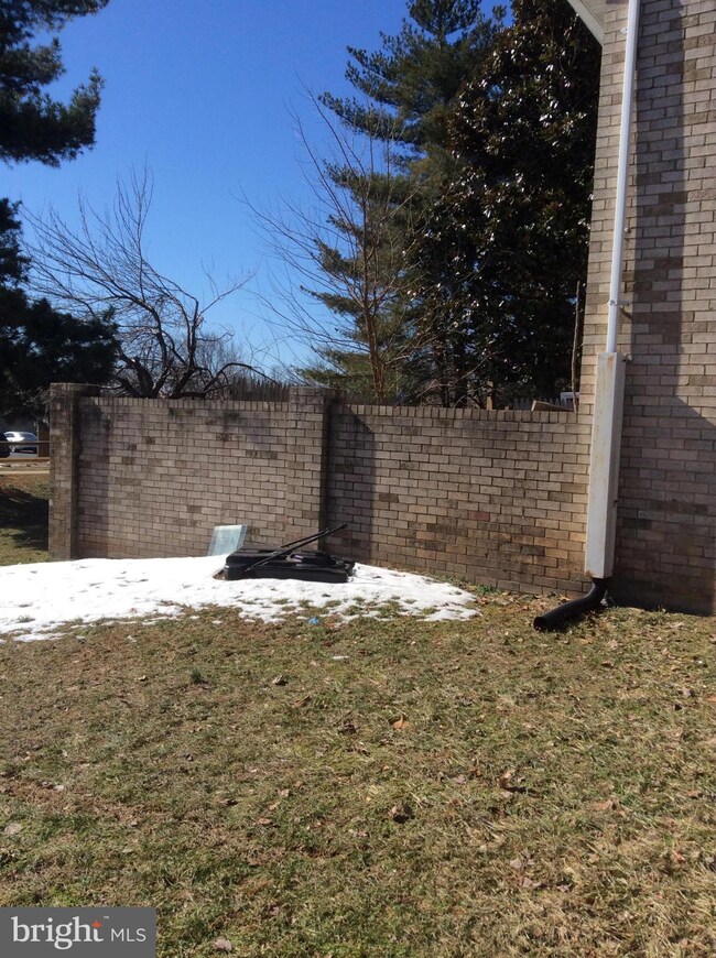 142 Key Pkwy, Frederick, MD 21702 - photo 4