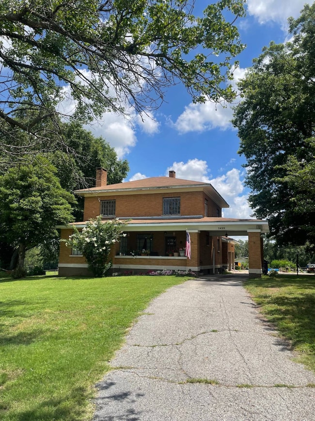 1425 E St SW, Miami, OK 74354 - photo 2