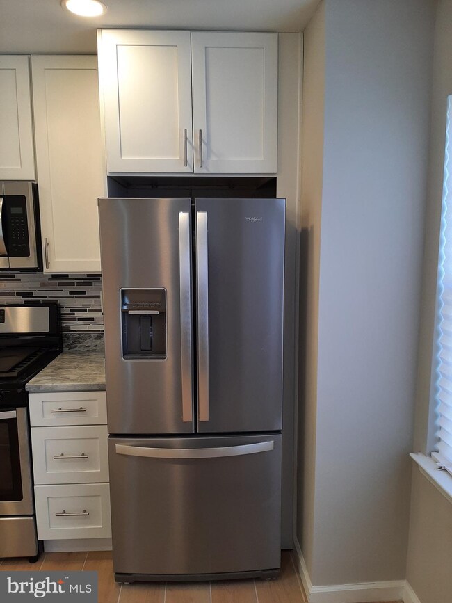 3046 Brinkley Station Dr, Temple Hills, MD 20748 - photo 3