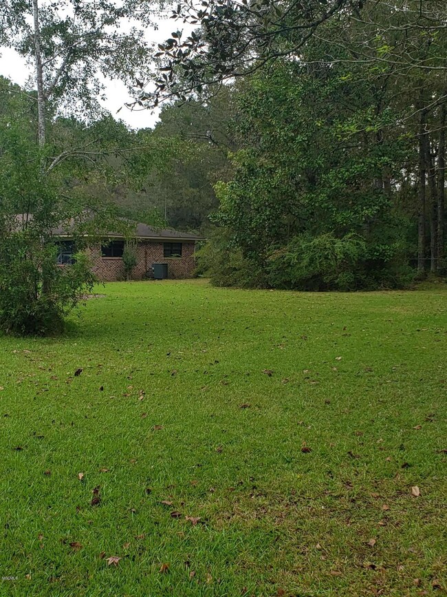 3605 Manchester Rd, Moss Point, MS 39562 - photo 2
