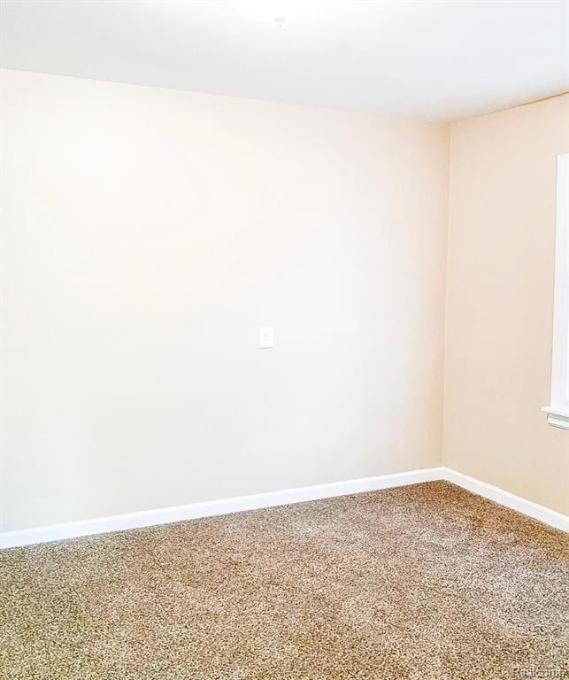 18550 Pierson St, Detroit, MI 48219 - photo 2