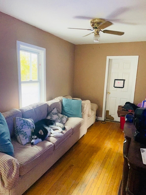 10 Edwards St, Dracut, MA 01826 - photo 4