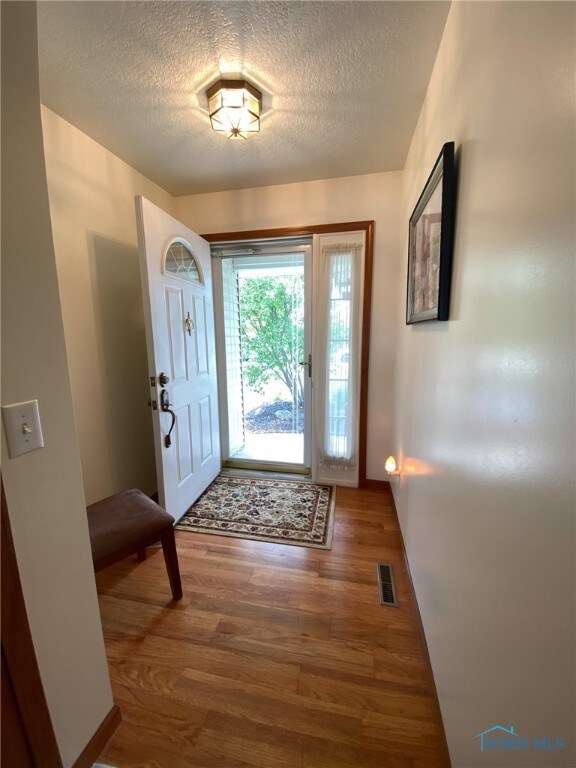 813 Tarra Oaks Dr, Findlay, OH 45840 - photo 3