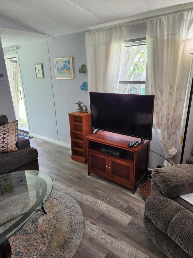 4001 Holly Place, Cocoa, FL 32926 - photo 6