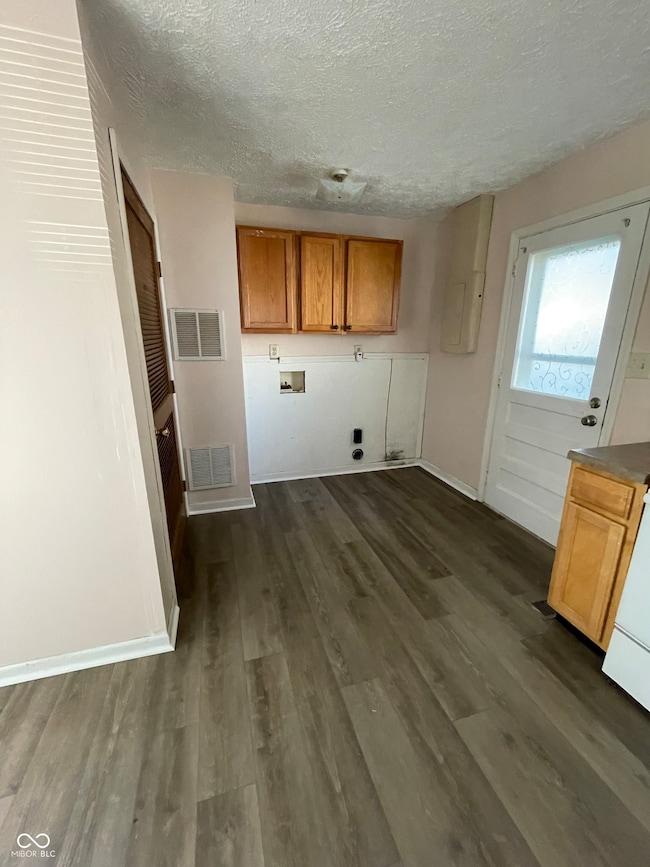 624 Sweetbriar Ave, Whiteland, IN 46184 - photo 6