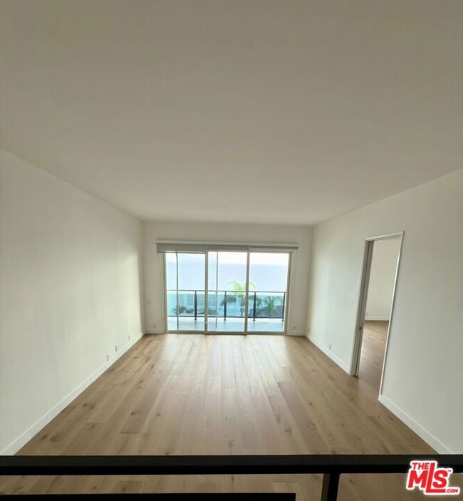18071 Coastline Dr unit 16, Malibu, CA 90265 - photo 6