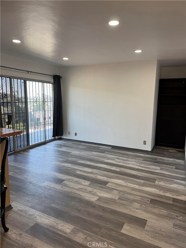 2257 Ewing St unit 5, Los Angeles, CA 90039 - photo 3