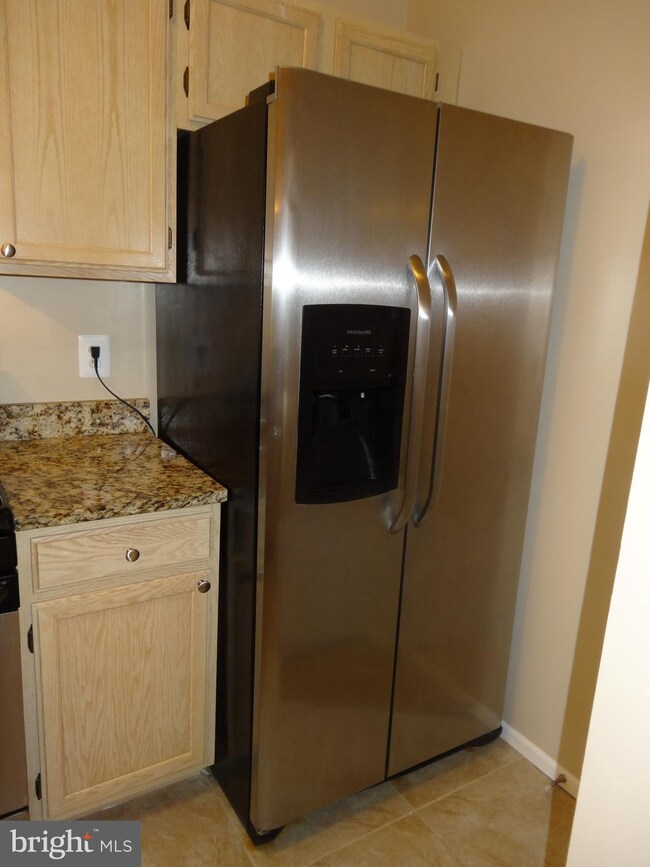 8817 Groffs Mill Dr, Owings Mills, MD 21117 - photo 6