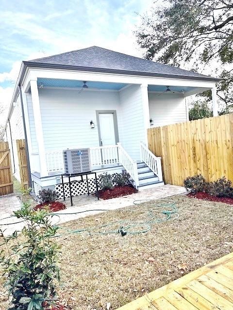 1032 34 Montegut St, New Orleans, LA 70117 - photo 2