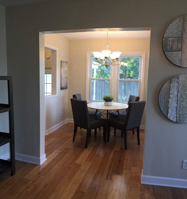 112 Matteson St, Dyer, IN 46311 - photo 5