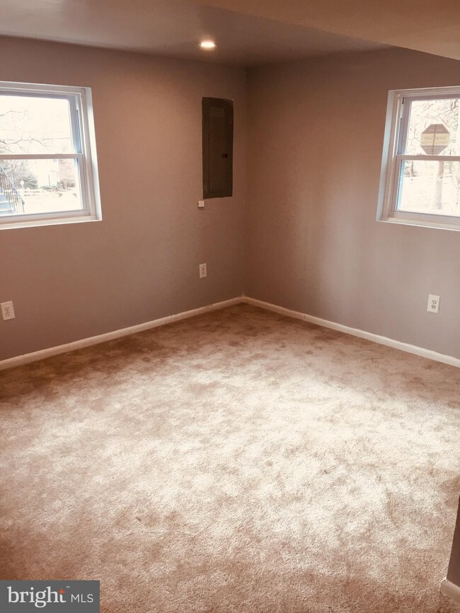 1606 Opus Ave, Capitol Heights, MD 20743 - photo 5