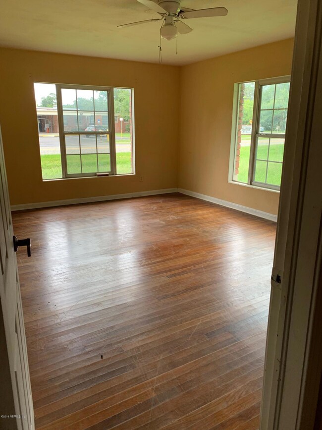 6006 Catoma St, Jacksonville, FL 32244 - photo 6