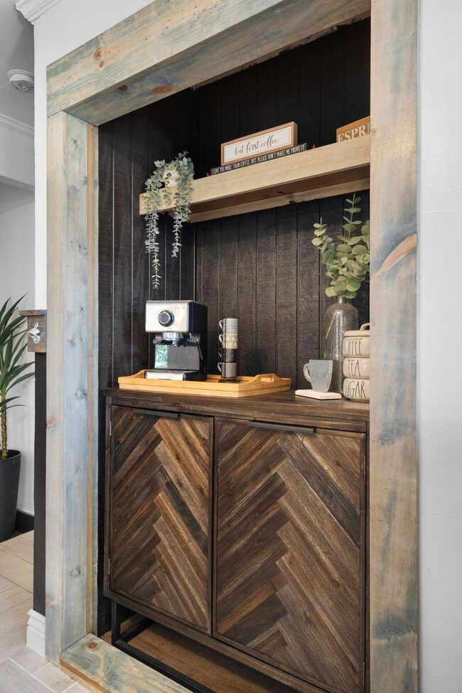 202 Brandon Dr, Weatherford, TX 76087 - photo 5