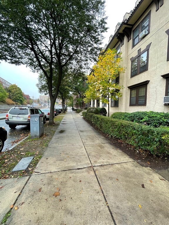 1718 Commonwealth Ave unit 1, Brighton, MA 02135 - photo 3