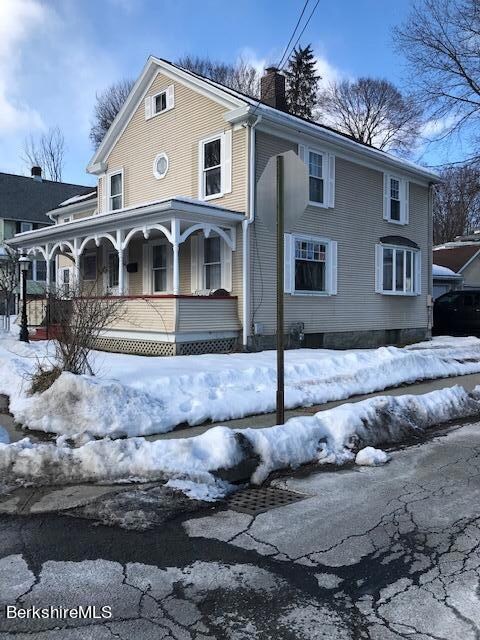 Corner lot view