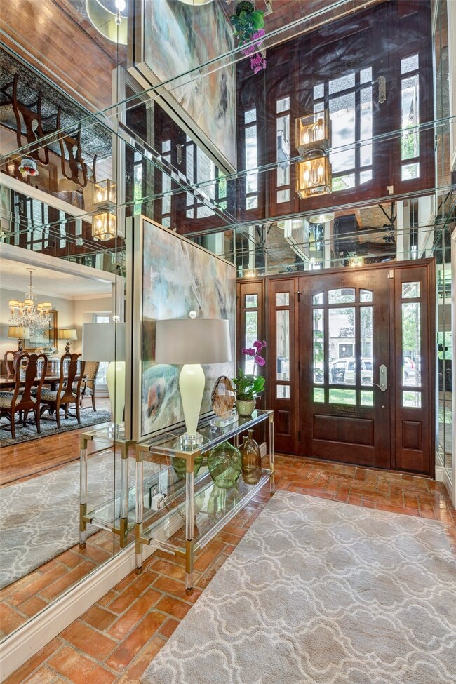 13710 Barryknoll Ln, Houston, TX 77079 - photo 2