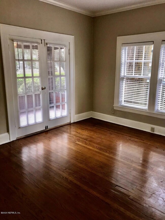 1517 Aberdeen St, Jacksonville, FL 32205 - photo 2