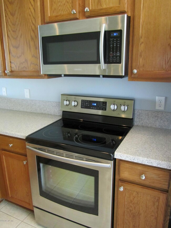 Hazelton Court 021