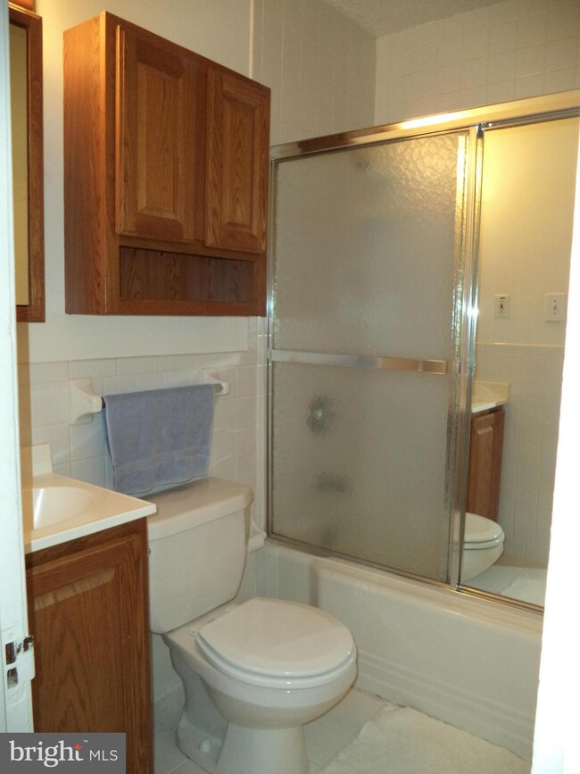 7715 Frederick Rd, Hyattsville, MD 20784 - photo 6