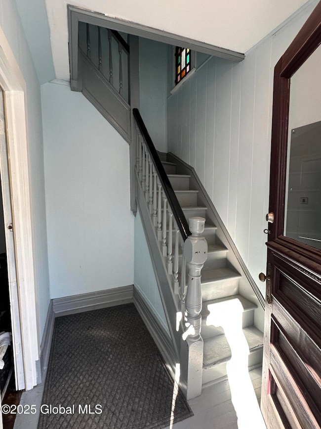 18 Ingersoll Ave, Schenectady, NY 12305 - photo 4