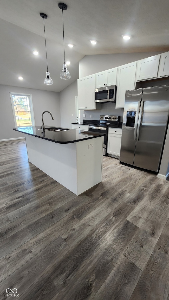 914 W 5th St, Seymour, IN 47274 - photo 4