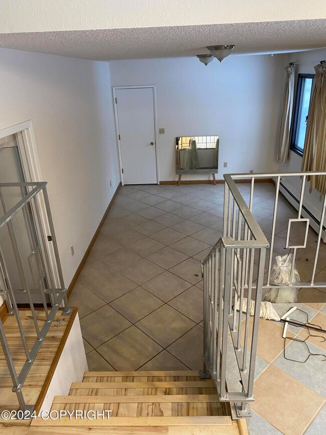 6229 Camrose Dr, Anchorage, AK 99504 - photo 4