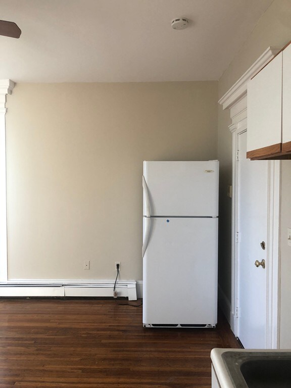 248 Lafayette St unit 6, Salem, MA 01970 - photo 3