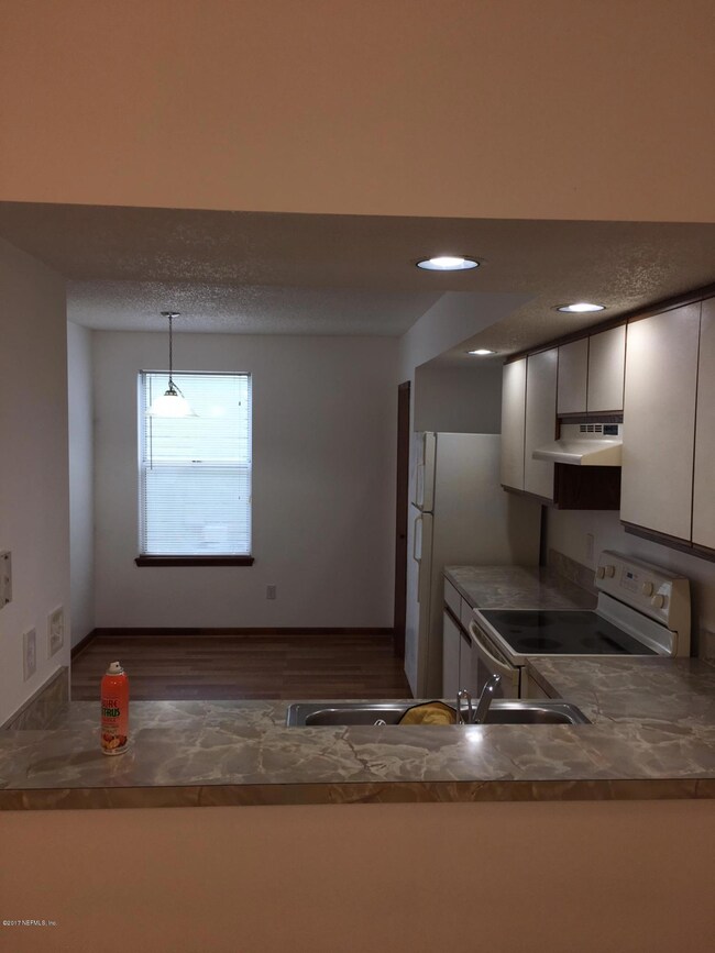 7822 Aquarius Cir S, Jacksonville, FL 32216 - photo 7