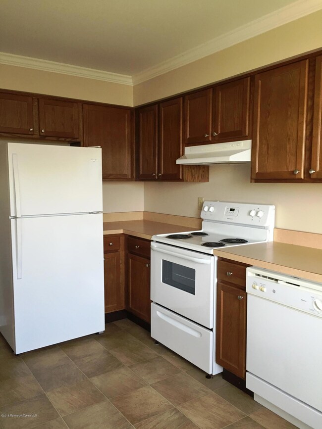 1198 Ocean Ave unit 3, Sea Bright, NJ 07760 - photo 4