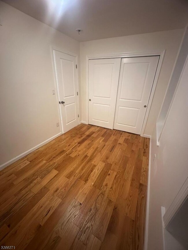 192 Fairview Ave unit 1, Jersey City, NJ 07304 - photo 4