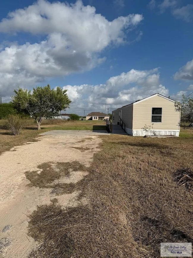 32962 Blue Jay, Los Fresnos, TX 78566 - photo 2