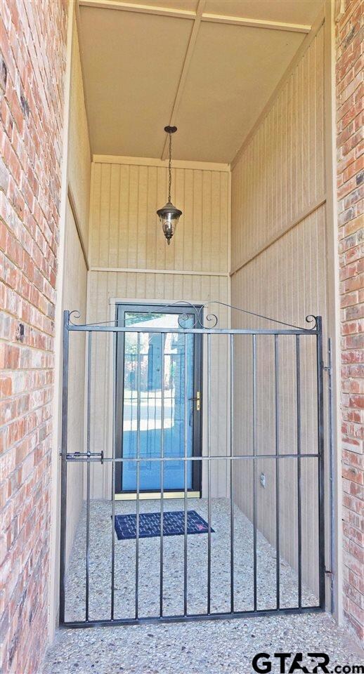 408 408 Amberwood, Tyler, TX 75701 - photo 2