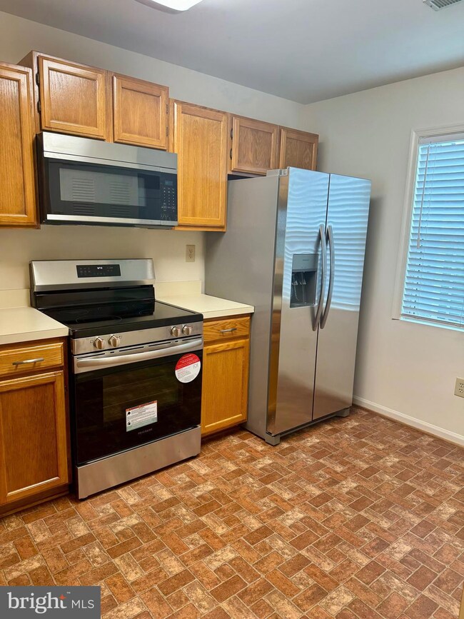 116 Lynnhaven Ct, Colonial Beach, VA 22443 - photo 4