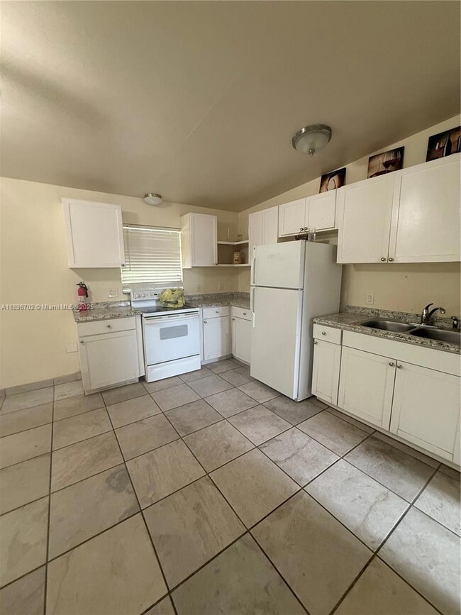 1108 8th Way unit 1108, North Fort Myers, FL 33903 - photo 2