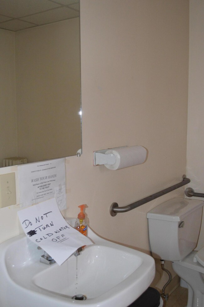 1/2 bath