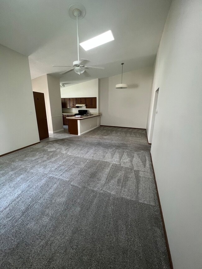 1927 Appaloosa Dr unit 7, Naperville, IL 60565 - photo 7