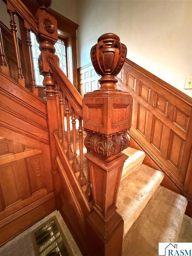 611 Center St, New Ulm, MN 56073 - photo 7