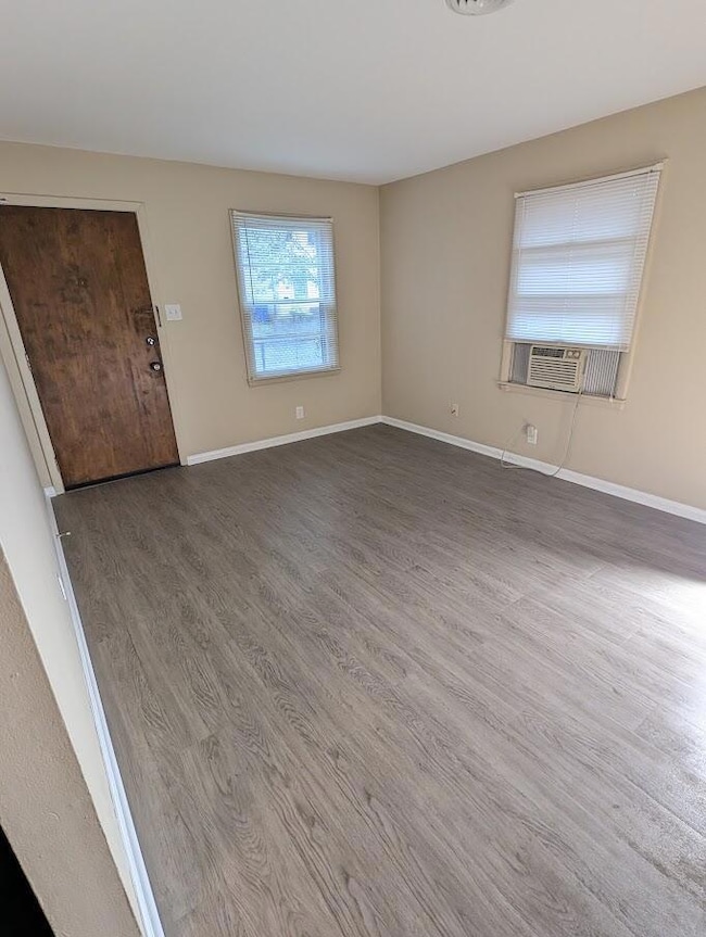 121 W Fifth St unit front, Lexington, KY 40508 - photo 6
