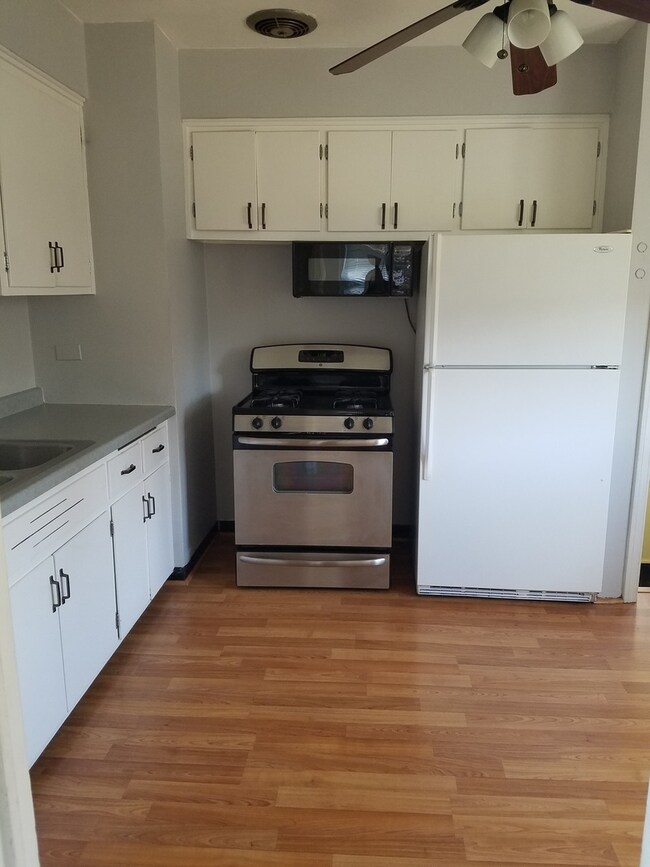 1349 Westchester Blvd, Westchester, IL 60154 - photo 4