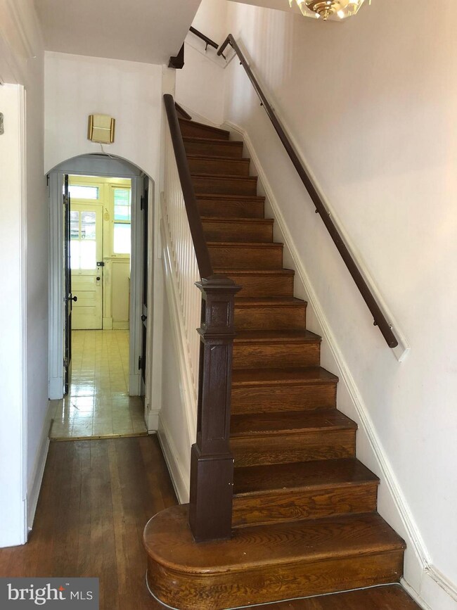 1027 Girard St NE, Washington, DC 20017 - photo 2