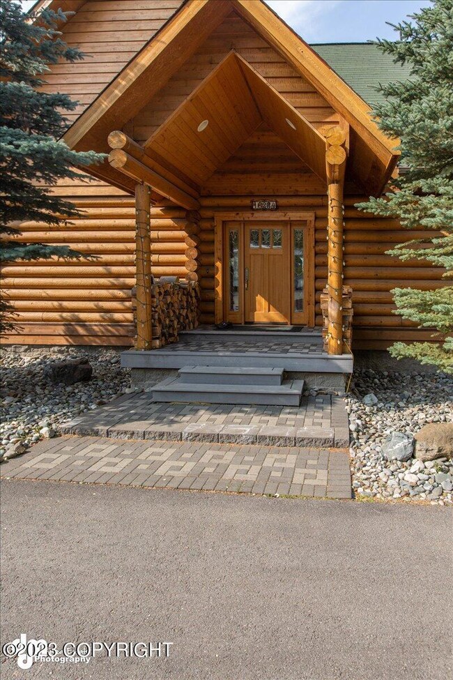 16334 Luna St, Anchorage, AK 99516 - photo 2