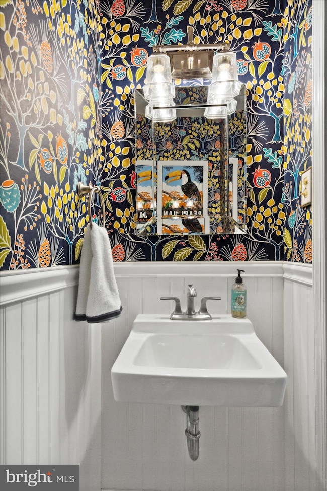 1566 Stanford Ln, Paoli, PA 19301 - photo 7